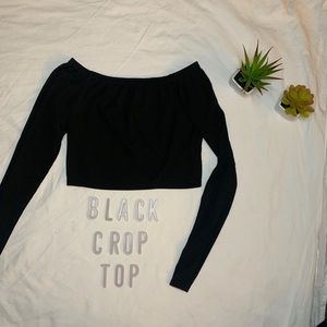 Off the Shoulder Long Sleeve Crop Top